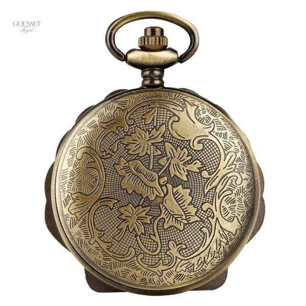 Accessoire féminin vintage avec motif coquillage