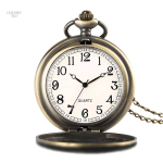 Accessoire féminin unique : montre à gousset chouette
