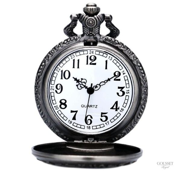 Montre à gousset au design gothique unique